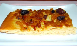 tarta cu ceapa si masline jpeg