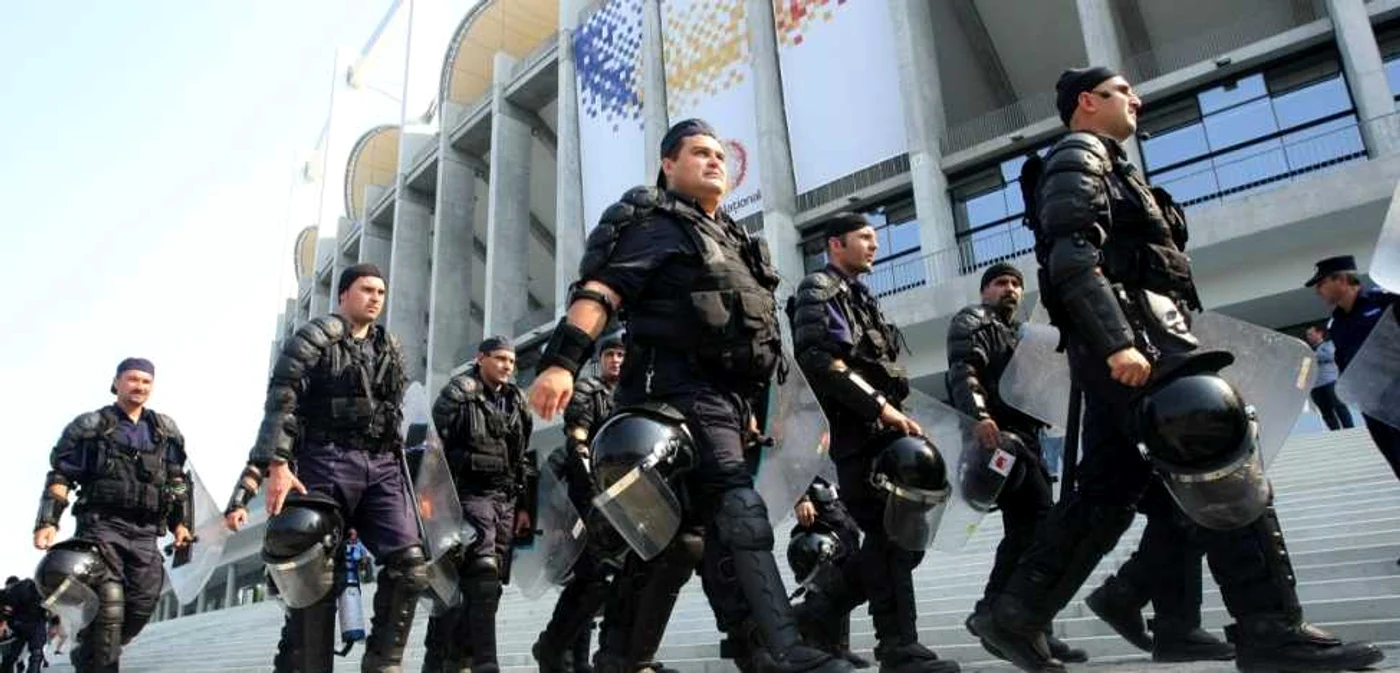 Peste 300 de jandarmi vor asigura măsurile de ordine la meciul Steaua-Petrolul FOTO Arhivă Adevărul