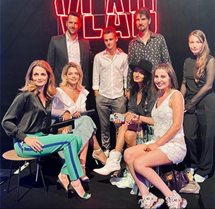 
    A fost cu băieţelul în vacanţă în Grecia  