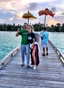 Andreea Banica in Maldive (8) jpeg
