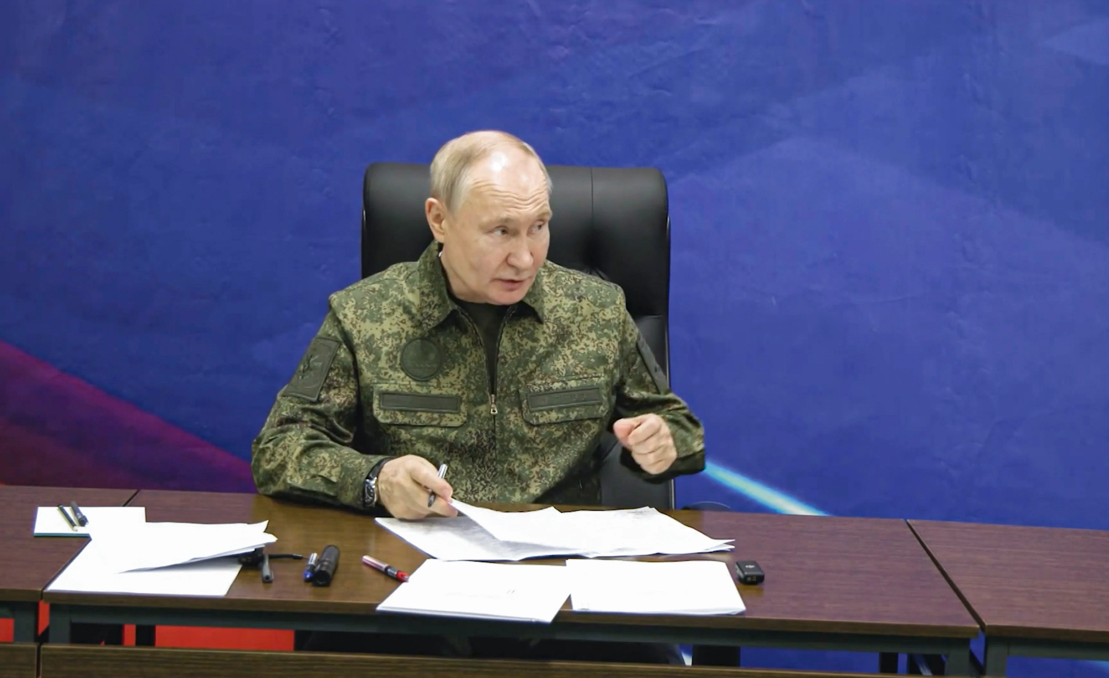 Putin semnează un decret prin care cheamă rezerviștii la antrenamente