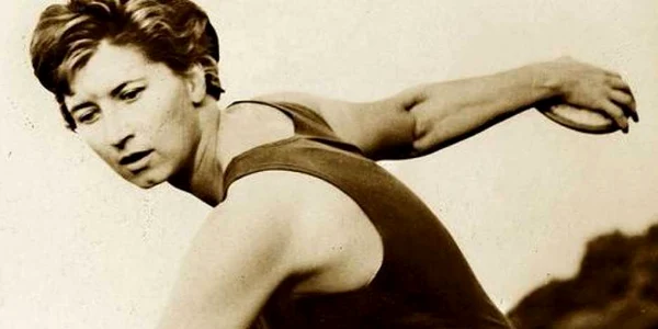 lia manoliu