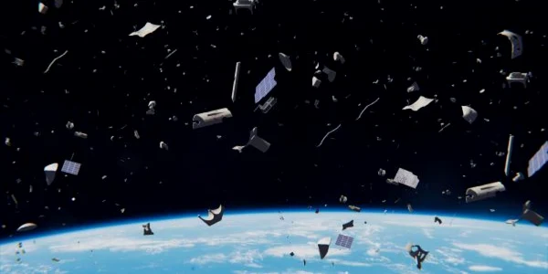 Resturi pe orbita spatiu FOTO Twitter @SPACEdotcom