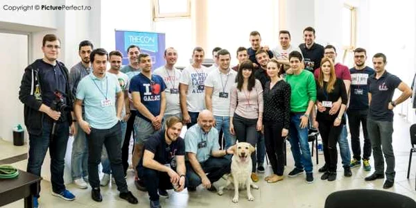 Oamenii entuziaşti de la Thecon Galaţi FOTO Thecon