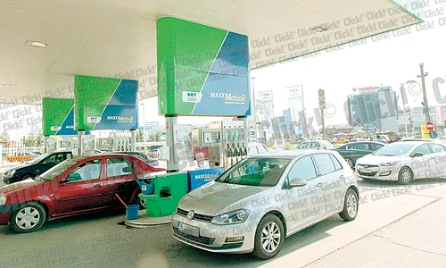 “Am citit în Click! că se va scumpi benzina şi am dat fuga la pompă” (Ionuţ Stoian, 26 de ani) jpeg