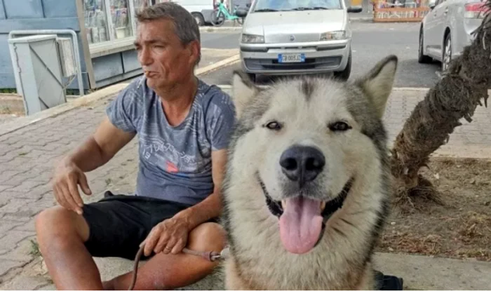 Ionel, românul care a murit la spital și câinele său / Foto: La Repubblica