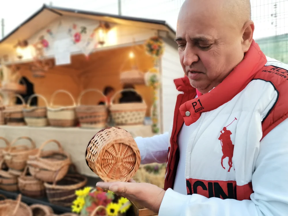 Mariian Săvulescu a practicat mai întâi ca hobby meșteșugul FOTO: Alina Mitran 