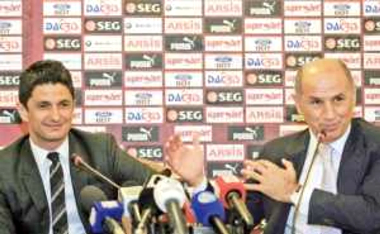 Copos a băgat mâna adânc în buzunar pentru Lucescu jr (stânga)
