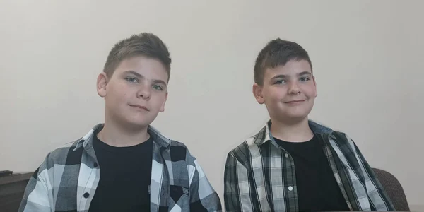 radu stefan si dragos foto alin ion jpeg