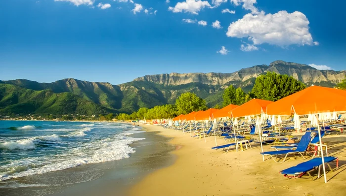 Cât costă o vacanță completă în Thassos pentru o familie cu copil și cățel / foto: Shutterstock