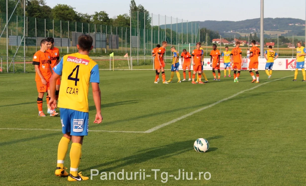 Pandurii va juca în turul doi preliminar al Europa League cu Balla Town (Ţara Galilor) sau Levadia Talinn (Estonia) FOTO pandurii-tg-jiu.ro