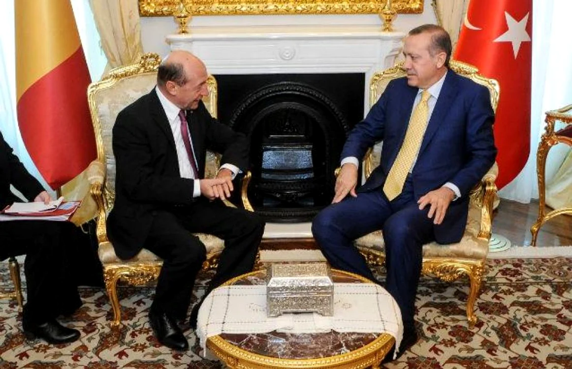 Traian Băsescu şi Recep Tayyip Erdoğan - www.radu-tudor.ro