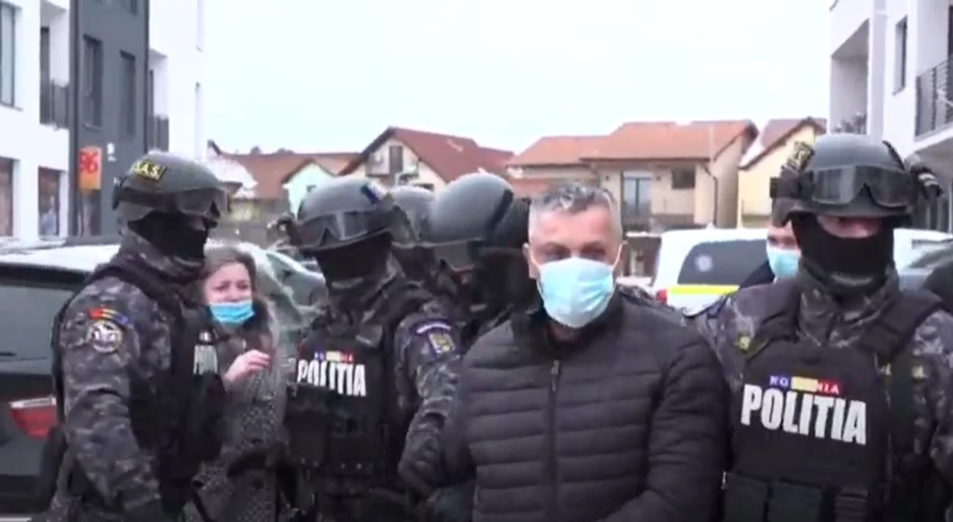 
    Bărbatul a fost arestat pentru omor calificatFOTO: oradesibiu.ro  