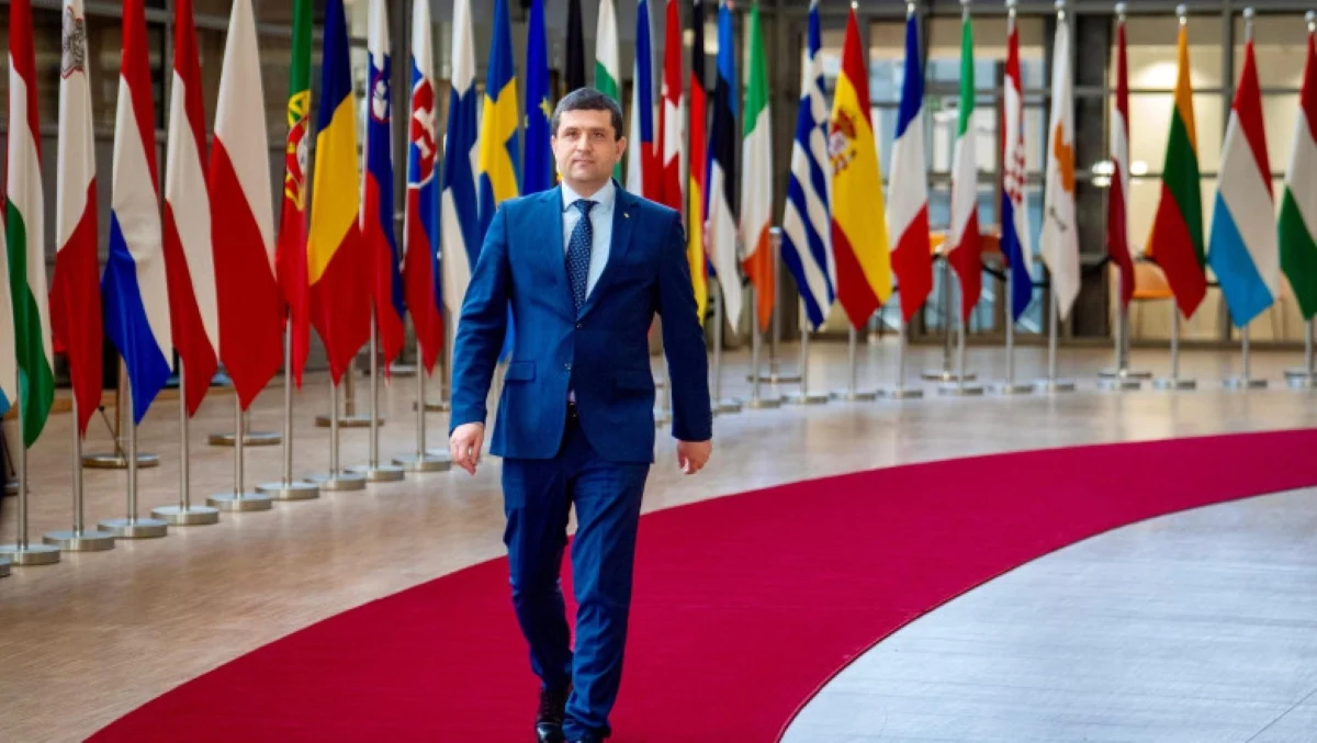 Ministrul Apărării refuză tăierea normei de hrană pentru militari