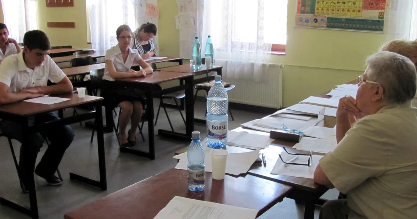 230, din cei 255 de absolvenţi ai CNS,  sunt "utilizatori experimentaţi"