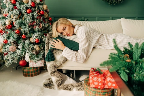 femeie tristă foto Shutterstock jpg