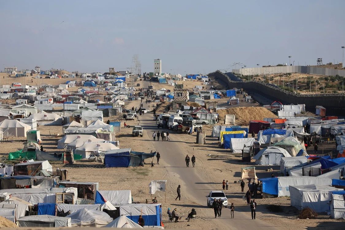 Palestinieni refugiați la Rafah FOTO PROFIMEDIA