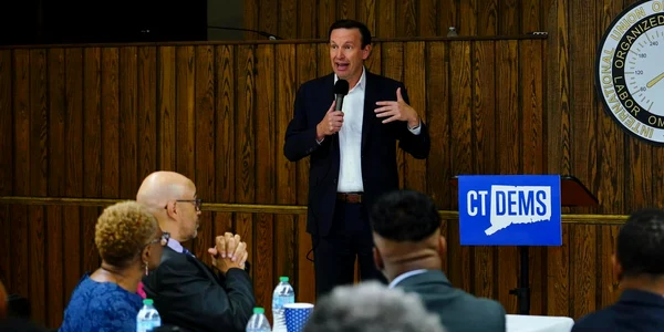 Chris Murphy FB jpg