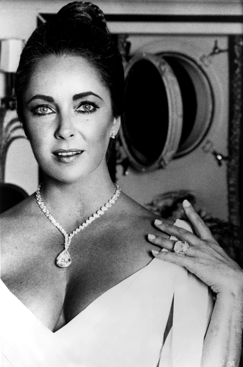 Elizabeth Taylor inel de logodnă profimedia 0221789625 jpg