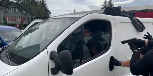 Autorul tentativei de jaf armat de la o bancă din Iași Foto   Captură video jpg