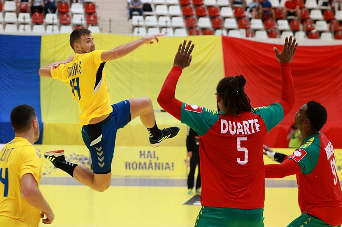 
    România poate câștiga ”dublele” cu Muntenegru și KosovoFoto: Marian Burlacu  
