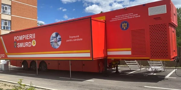 unitate de terapie intensivă mobilă 