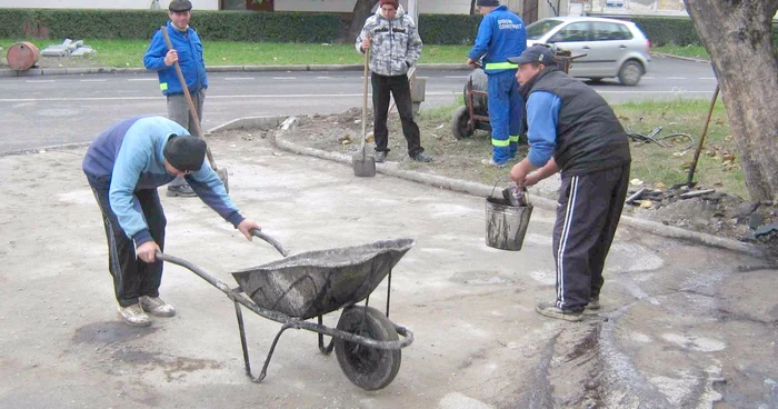 Trotuare refăcute de mântuială la Satu Mare