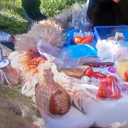 Fermierii au venit cu provizii în Piața Victoriei