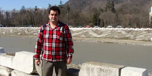 Cristian Gombosanu, valceanul a carui voce a uimit mii de romani isi lanseaza CD