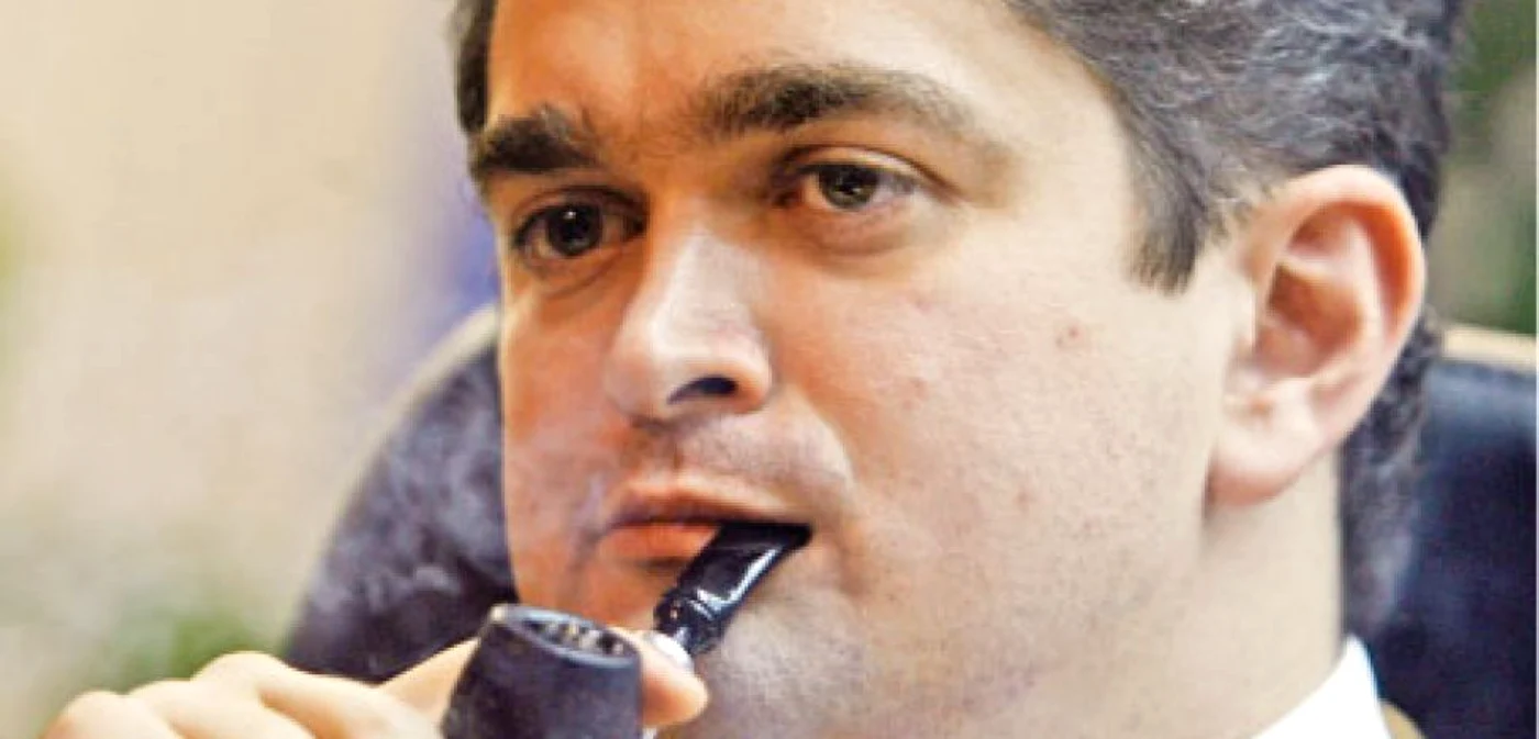 Fostul ministru al Culturii,  Theodor Paleologu, a fost  schimbat din funcţie după alegerile prezidenţiale din 2009