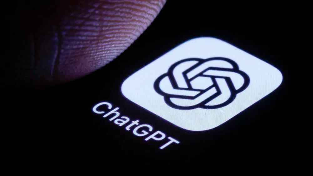 OpenAI, dată în judecată după ce un utilizator ChatGPT și-a ucis mama și apoi s-a sinucis