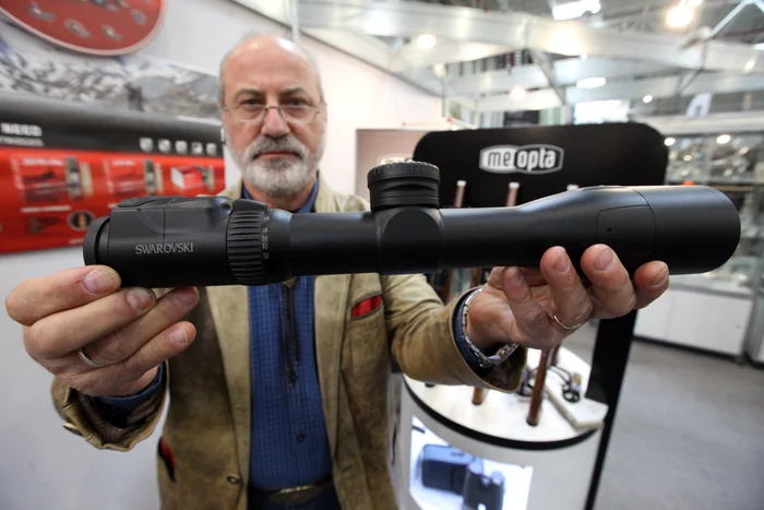 Luneta calculator are un soft care citește caracteristicile balistice ale munițieiFoto: Sever Gheorghe