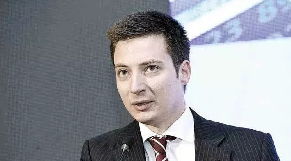 Andrei Caramitru: Urmează două săptămâni de haos din cauza creșterii cursului valutar și scăderii burselor