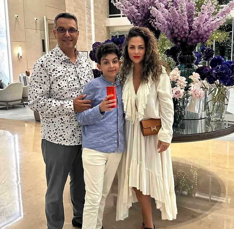 Oana Turcu (49 de ani) a sărbătorit Paștele în Dubai, alături de soțul ei, Cristi Brancu și fiul lor, Tudor