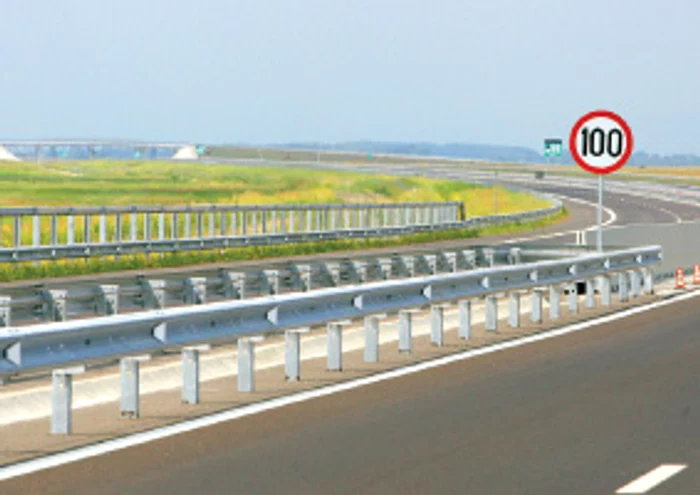 Restricţia de viteză de 100 km/h se păstrează, totuşi, pe tronsonul cuprins între Centura Bucureşti (km 6+550) şi Moara Vlăsiei (km 26).