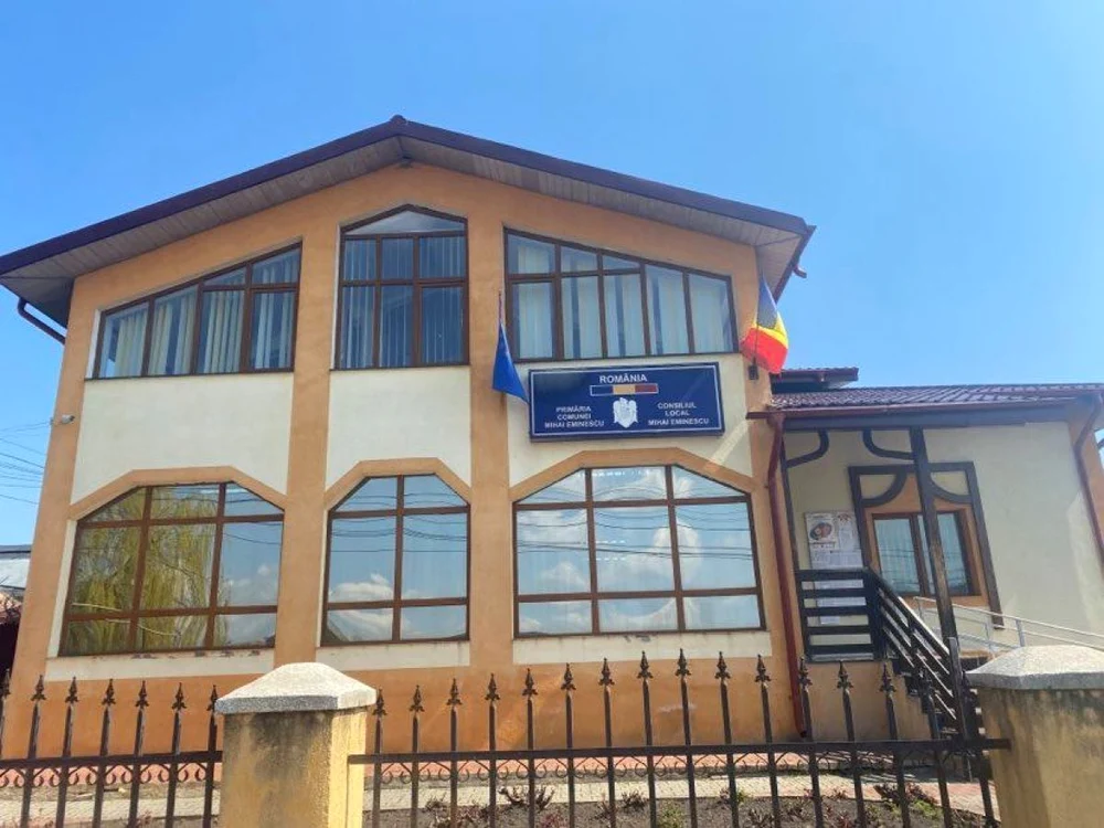 Primăria comunei Mihai Eminescu FOTO botosaneanul.ro