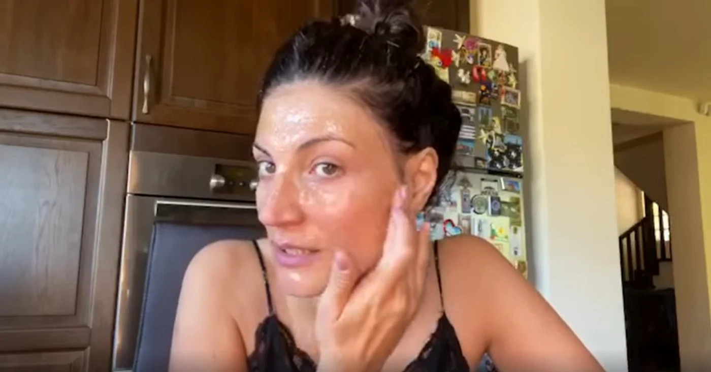 Ce creme scumpe?! Mierea pe care toți o avem în casă face minuni
