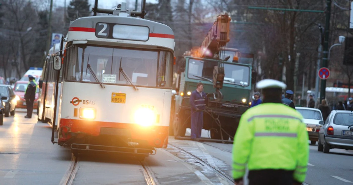 Deocamdată, tramvaiele circulă, dar nu se ştie pentru cât timp