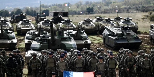 trupe ffranceze jpg