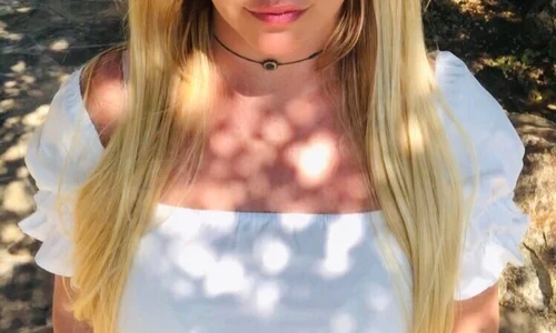 8 britney deschidere jpg jpeg