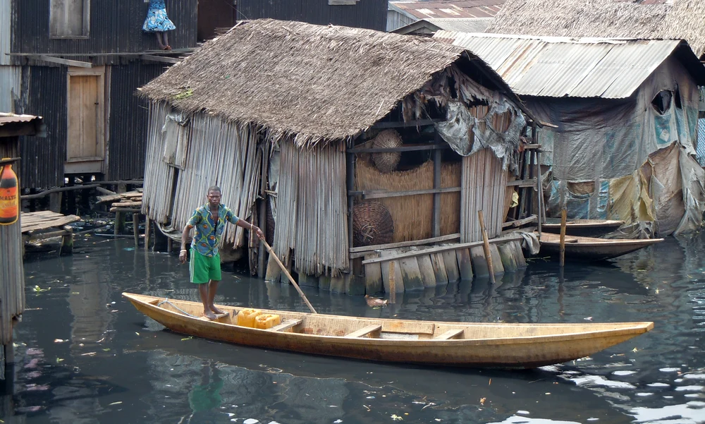 Makoko, mahalaua plutitoare din Nigeria / foto: arhiva Click!