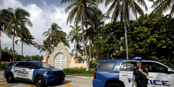 Raid FBI la reşedinţa lui Trump din Florida FOTO EPA-EFE