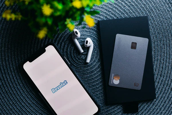 România este a doua cea mai mare piață Revolut cu un milion de utilizatori ai platformei
