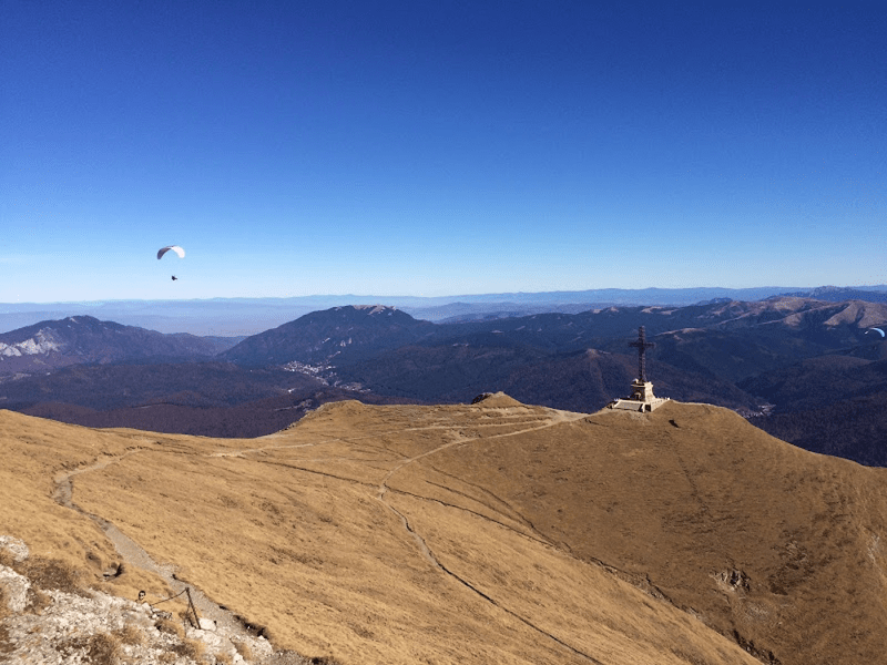 O turistă a murit în Bucegi după ce a căzut 200 de metri în gol
