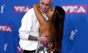 Ariana Grande şi Pete Davidson s au despărţit  jpeg