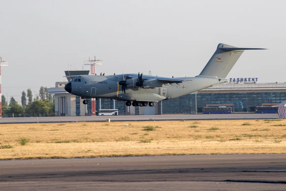 
    Talibanii vor să redeschidă aeroportul din Kabulfoto: Getty  