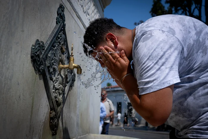 Este important să încercăm să ne răcorim (Foto: Profimedia)