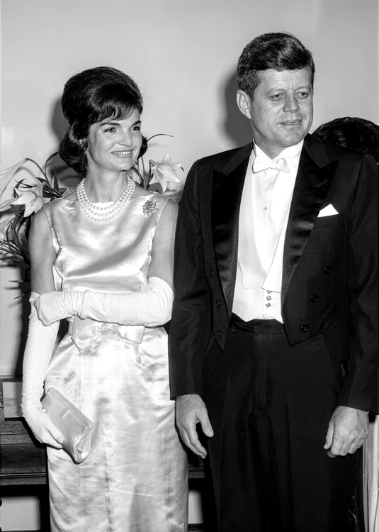 John F. Kennedy și Jackie GettyImages 1445263 jpg
