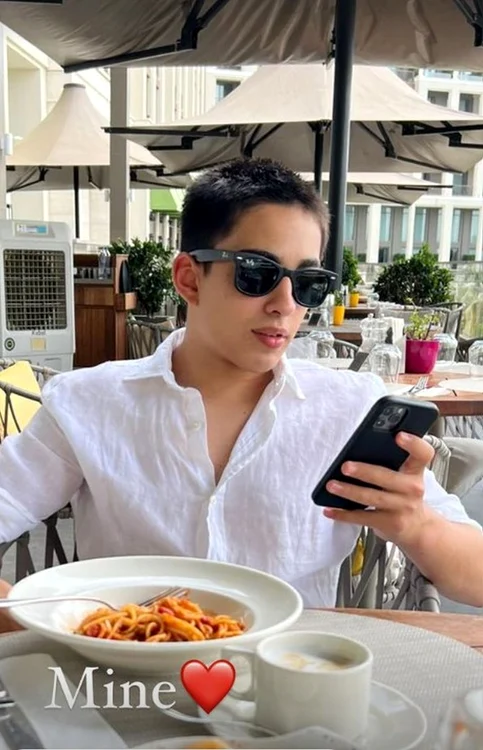 Edan, fiul Vicăi Blochina și a lui Victor Pițurcă, la 17 ani / foto: Instagram / Vica Blochina