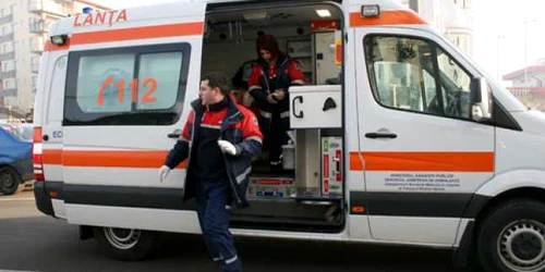 Noapte aglomerată pentru Serviciul de Ambulanţă din Bucureşti